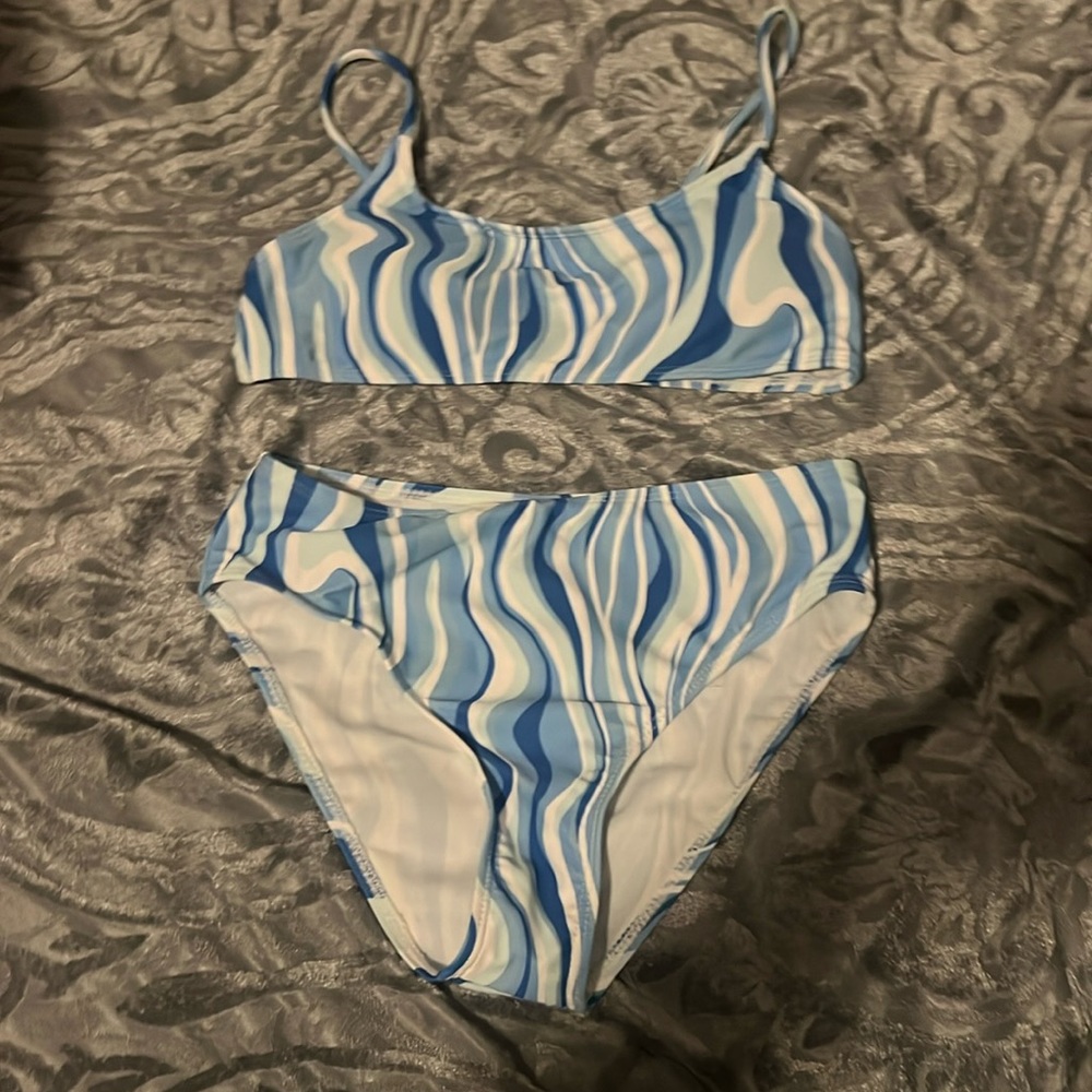 Girls swimsuit
